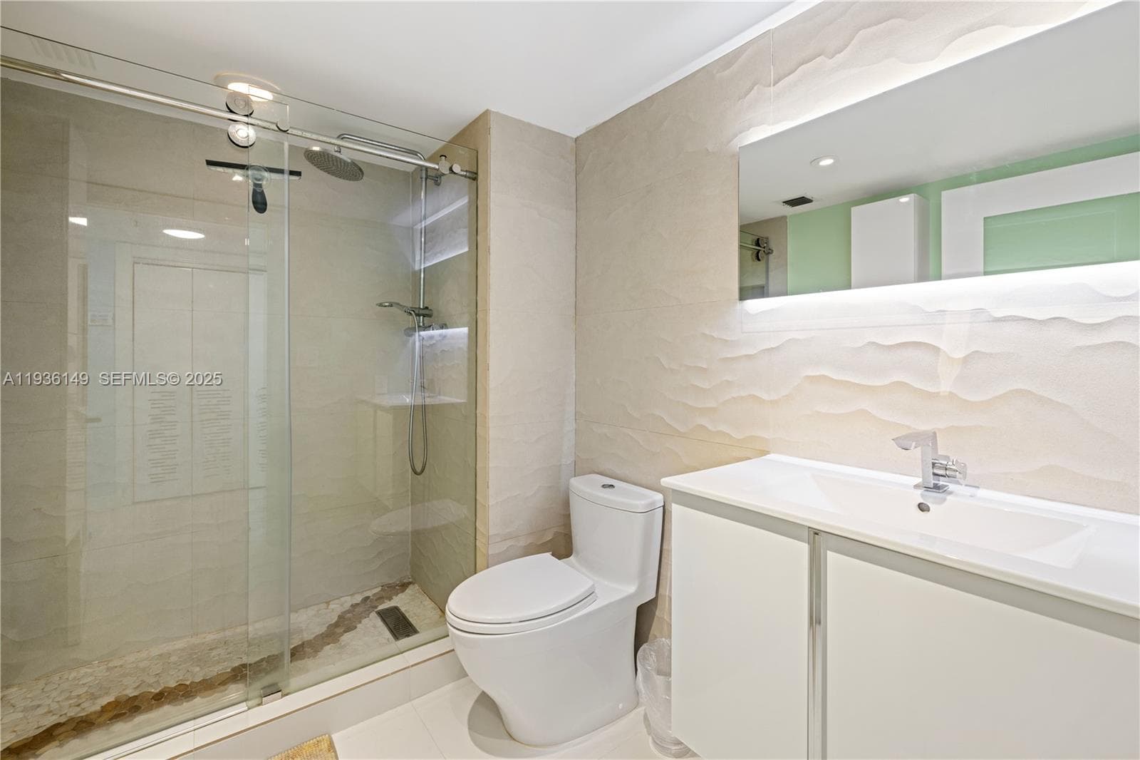 650 West Ave # 1211, Miami Beach FL 33139 — 17