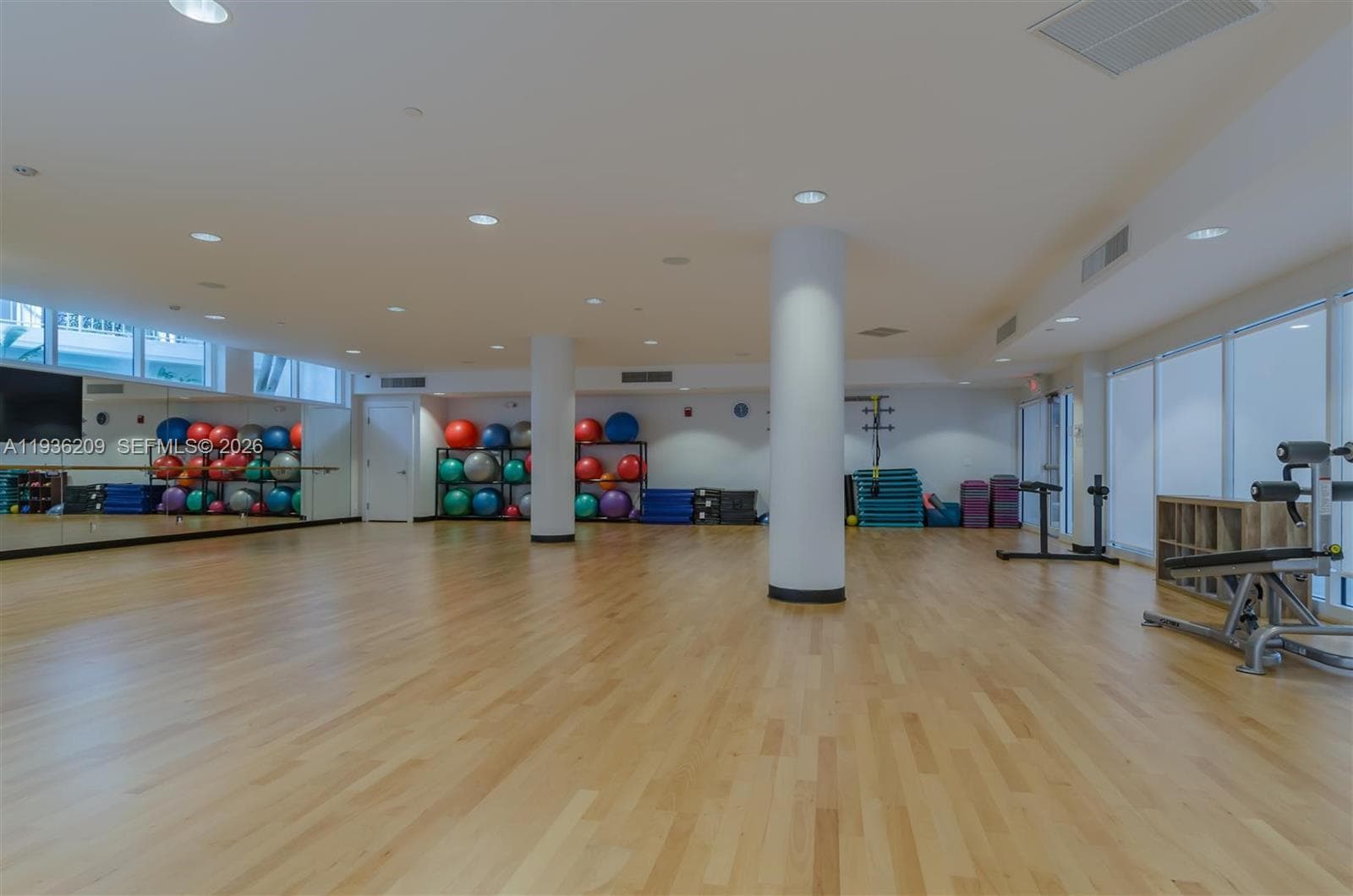 20281 E Country Club Dr # 201, Aventura FL 33180 — 75