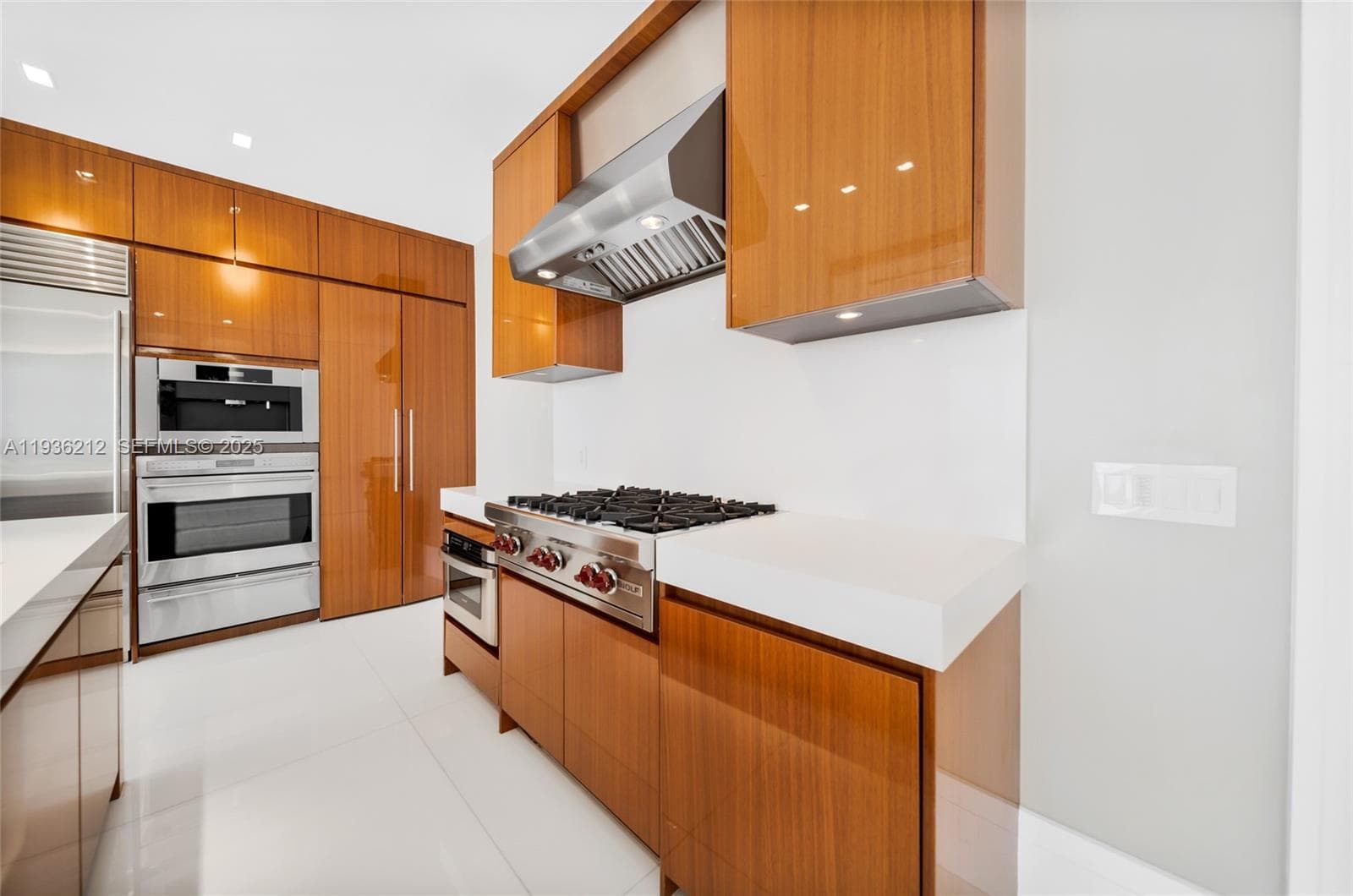 9701 Collins Ave # 1405S, Bal Harbour FL 33154 — 21