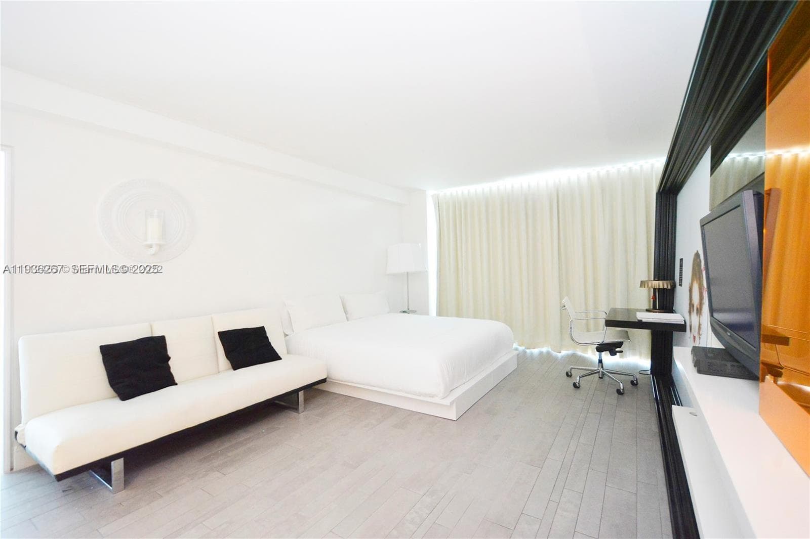 1100 West Ave # 1220, Miami Beach FL 33139 — 4