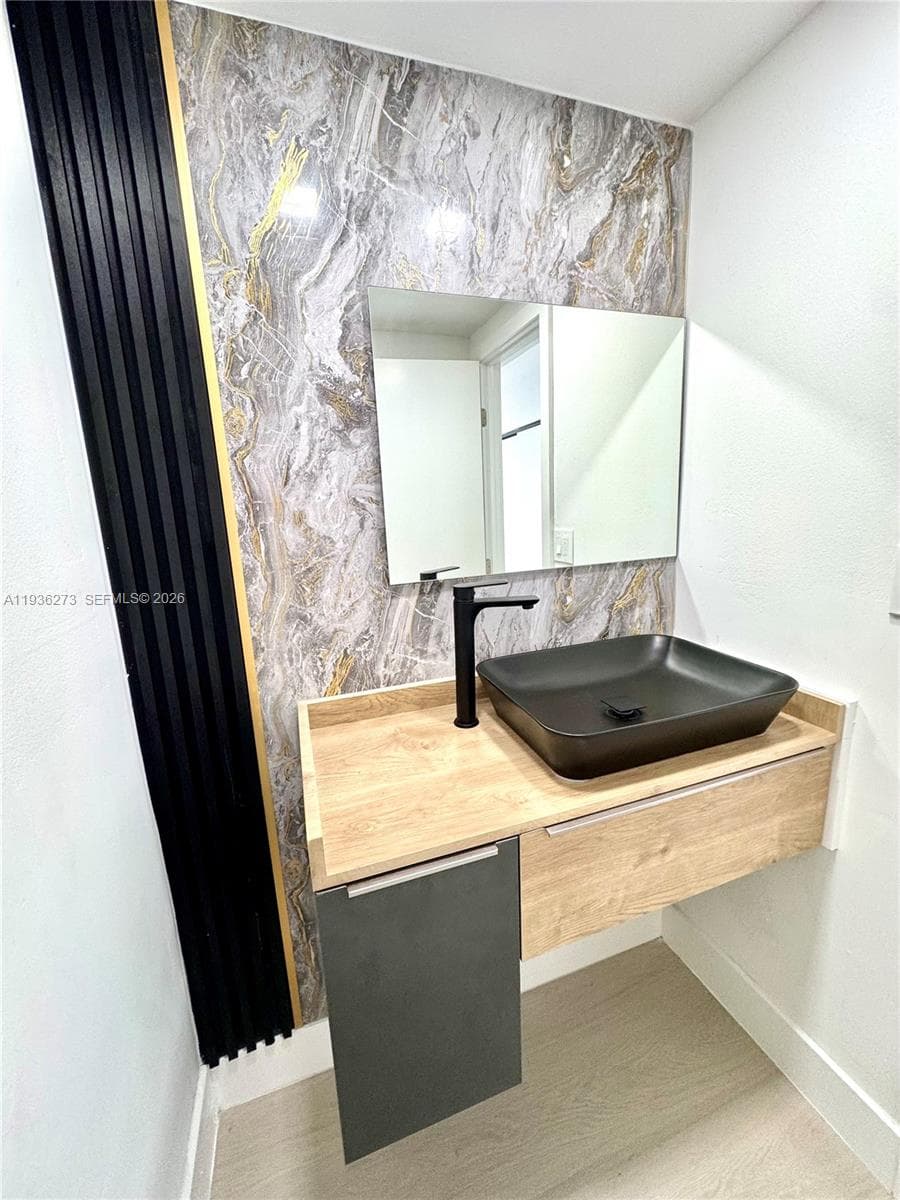 300 Bayview Dr # 1201, Sunny Isles Beach FL 33160 — 9