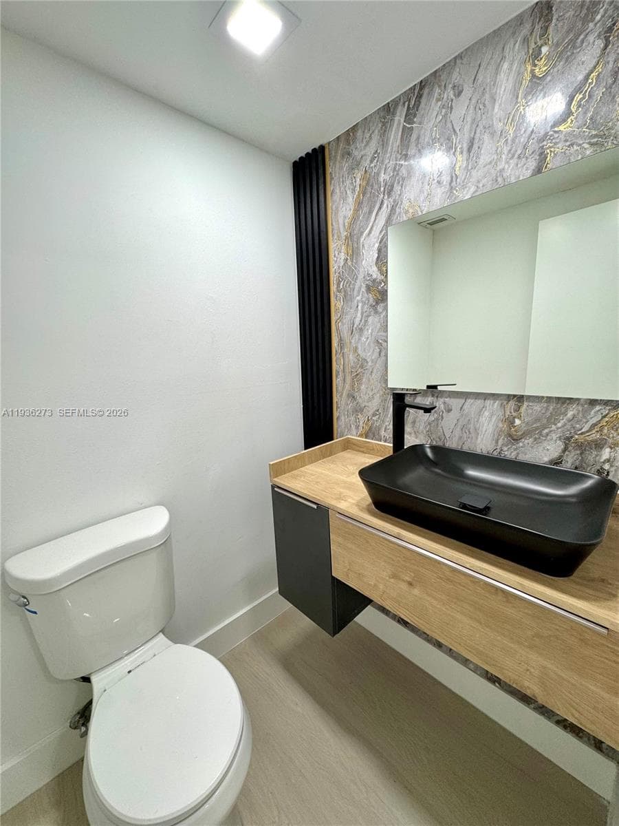 300 Bayview Dr # 1201, Sunny Isles Beach FL 33160 — 8