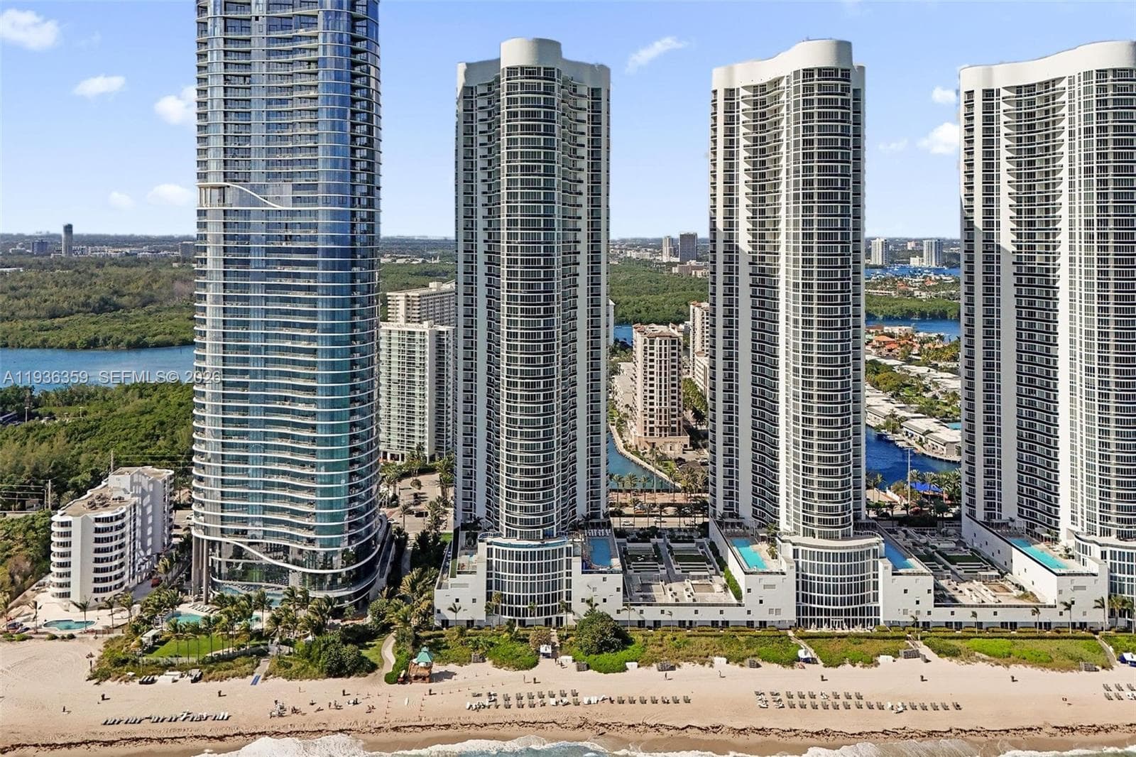 15811 Collins Ave # 2201, Sunny Isles Beach FL 33160 — 2