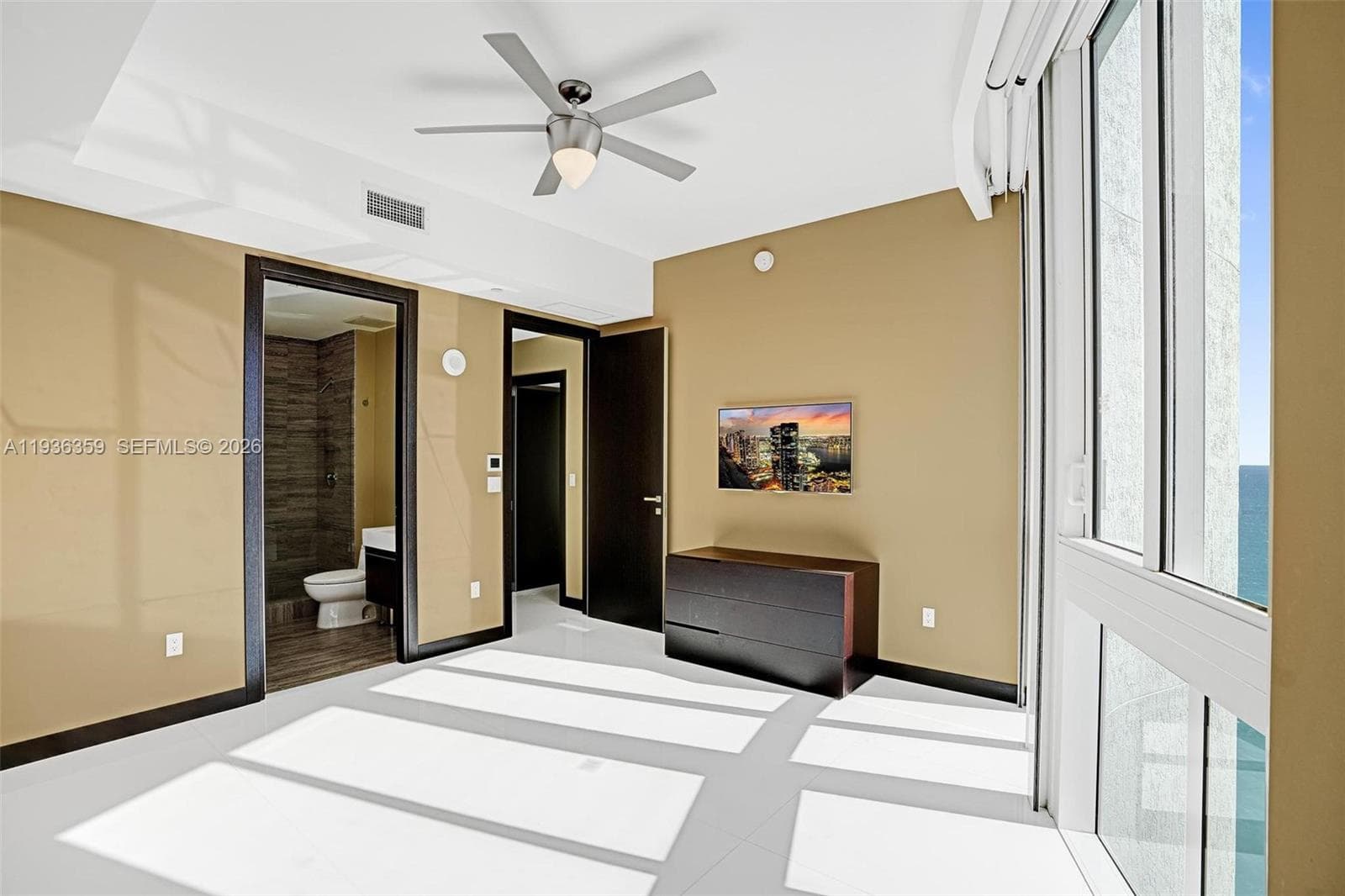 15811 Collins Ave # 2201, Sunny Isles Beach FL 33160 — 40