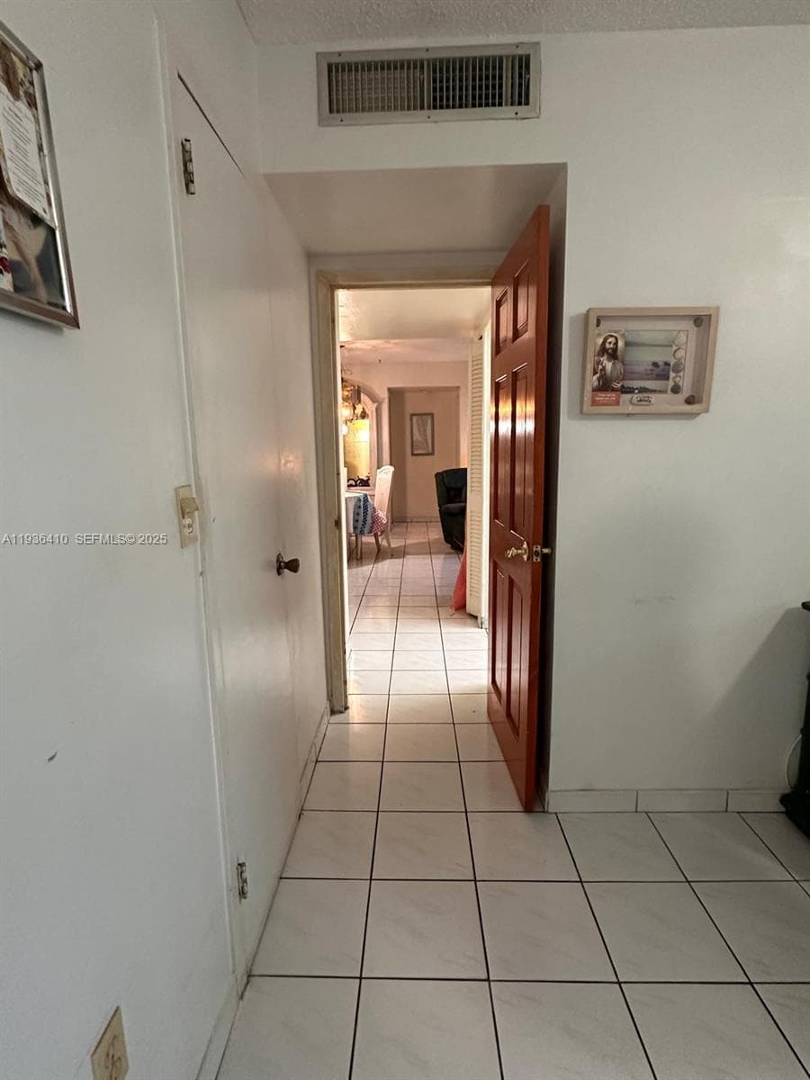 17560 Atlantic Blvd # 109, Sunny Isles Beach FL 33160 — 23