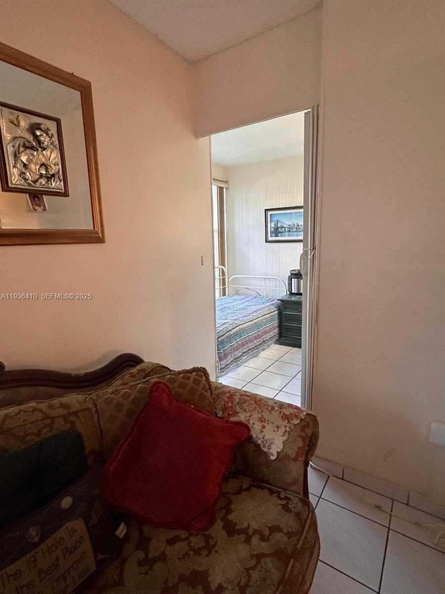 17560 Atlantic Blvd # 109, Sunny Isles Beach FL 33160 — 16
