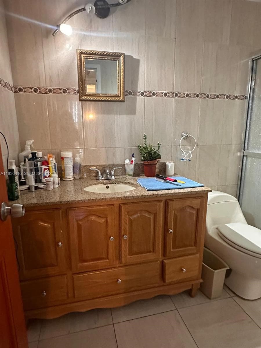 17560 Atlantic Blvd # 109, Sunny Isles Beach FL 33160 — 22