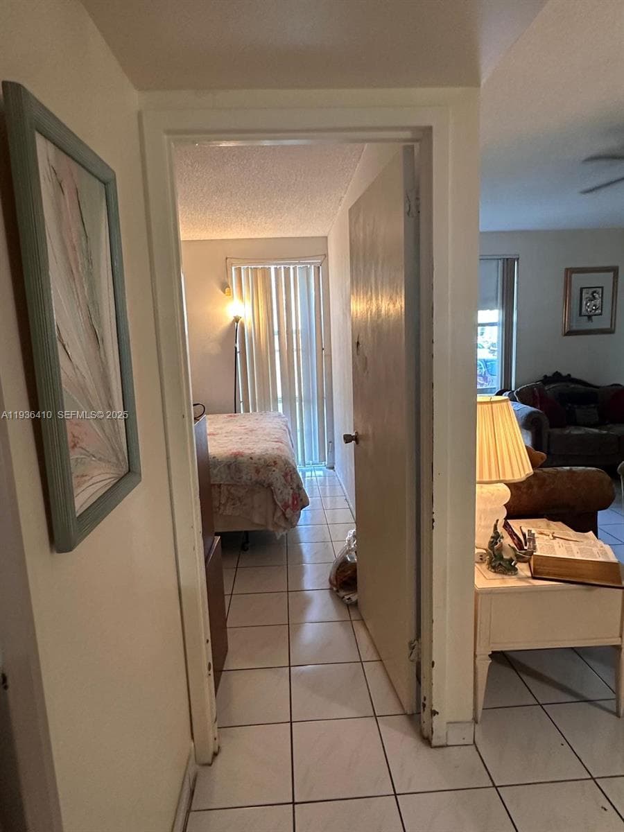 17560 Atlantic Blvd # 109, Sunny Isles Beach FL 33160 — 32