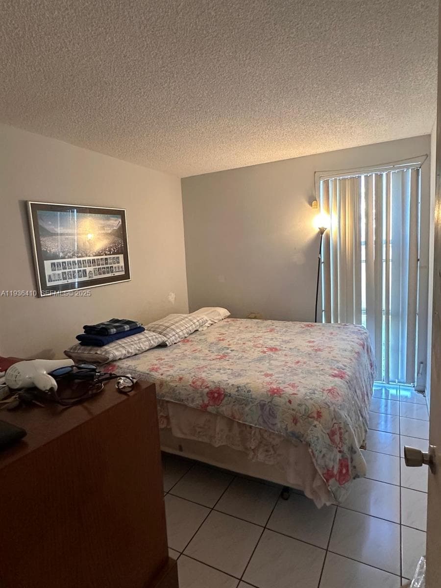 17560 Atlantic Blvd # 109, Sunny Isles Beach FL 33160 — 14