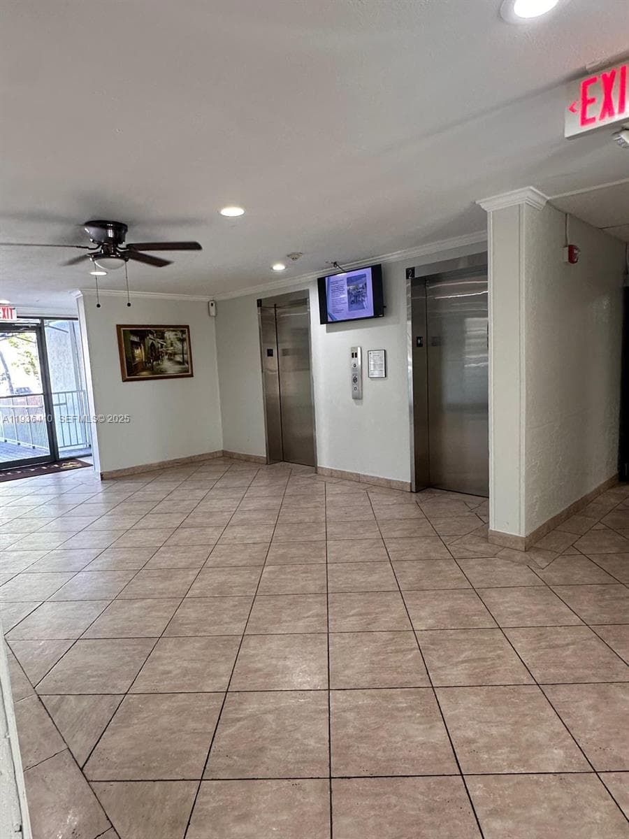 17560 Atlantic Blvd # 109, Sunny Isles Beach FL 33160 — 45