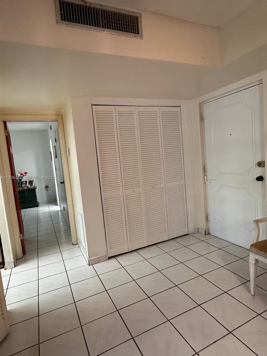 17560 Atlantic Blvd # 109, Sunny Isles Beach FL 33160 — 18