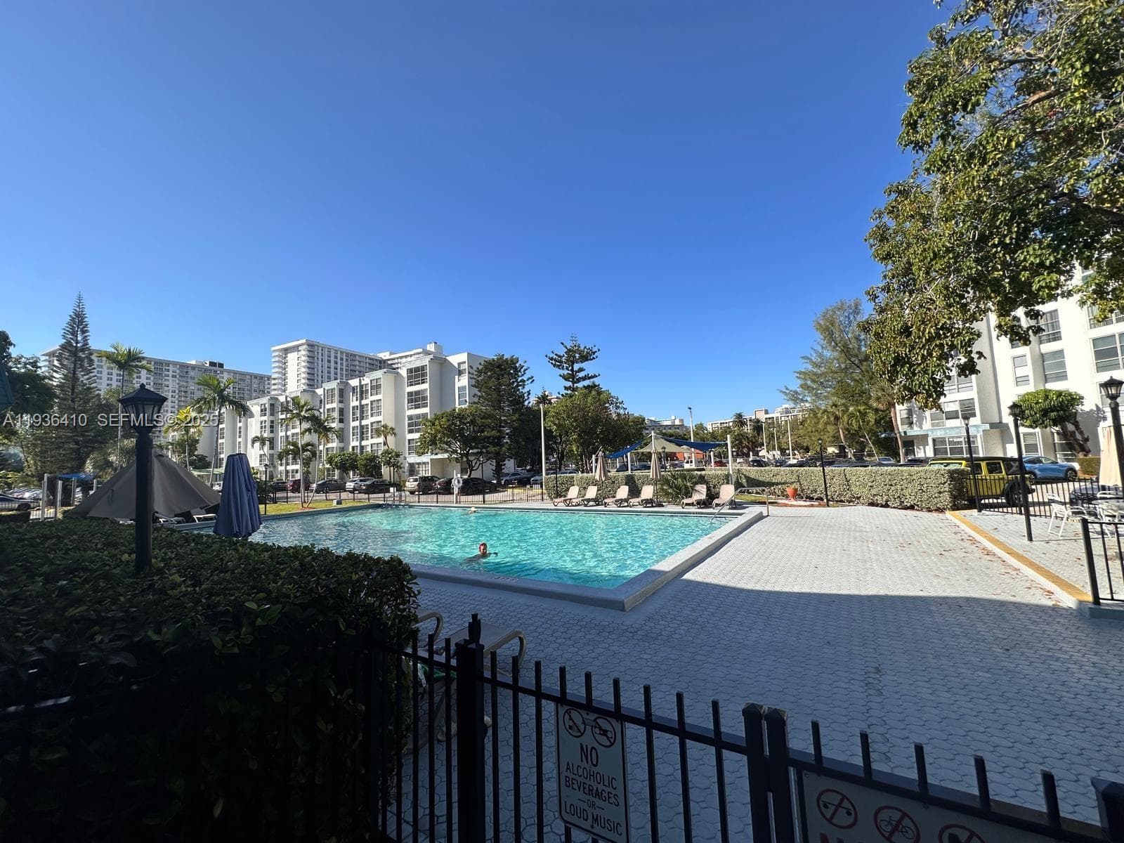 17560 Atlantic Blvd # 109, Sunny Isles Beach FL 33160 — 51
