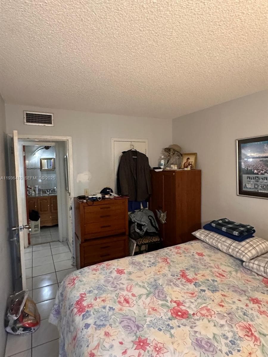 17560 Atlantic Blvd # 109, Sunny Isles Beach FL 33160 — 44