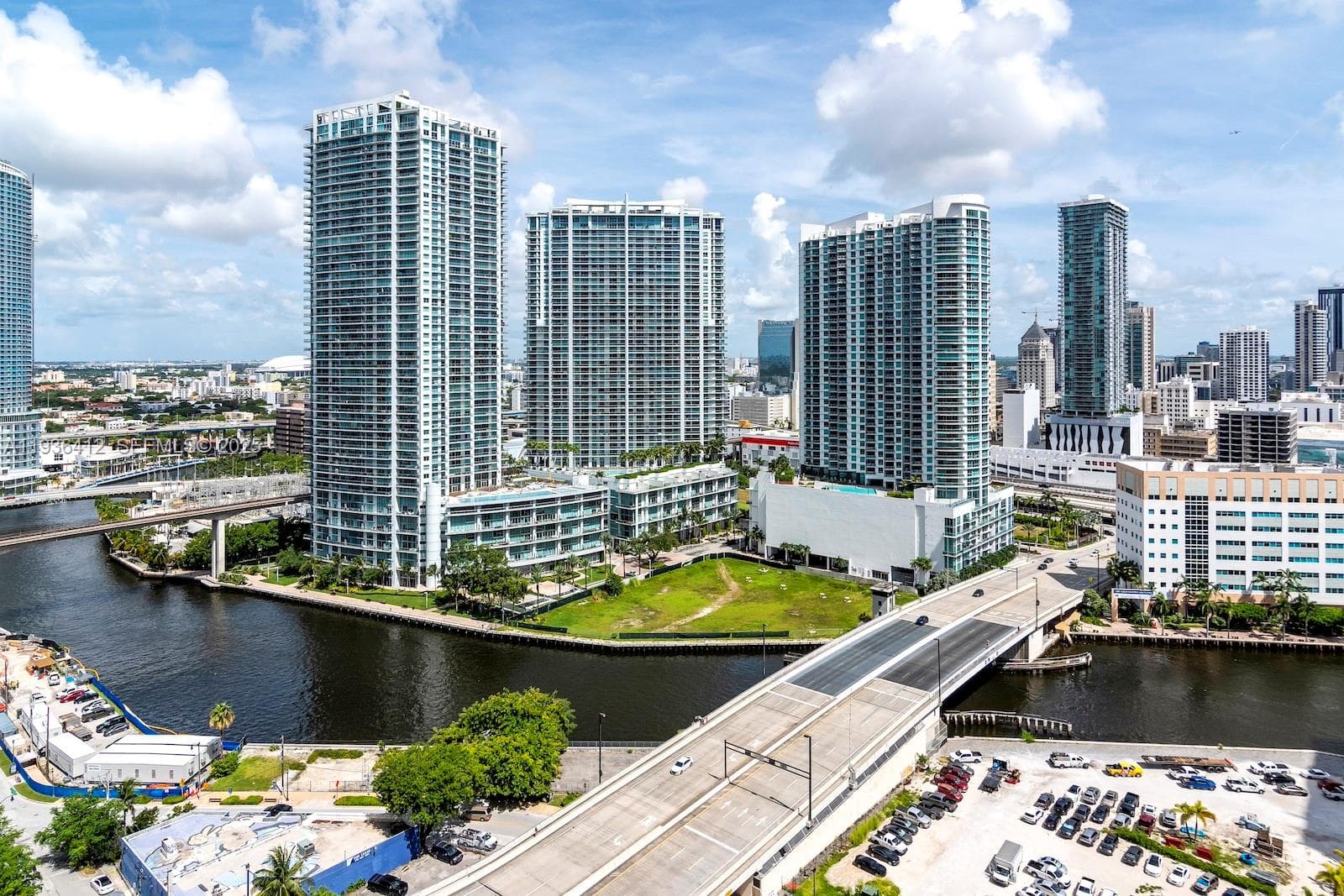 68 SE 6th St # 2010, Miami FL 33131 — 3