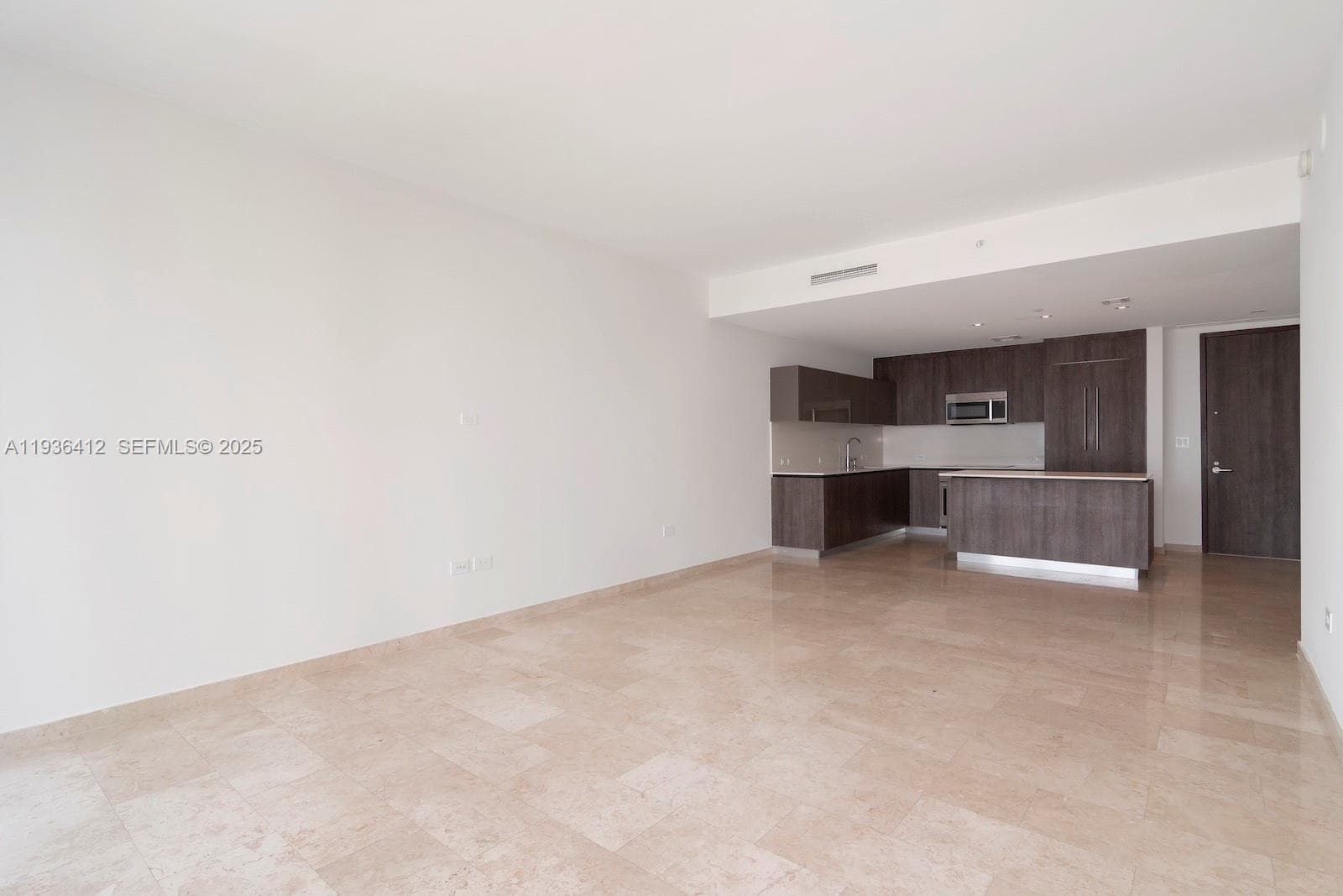 68 SE 6th St # 2010, Miami FL 33131 — 10