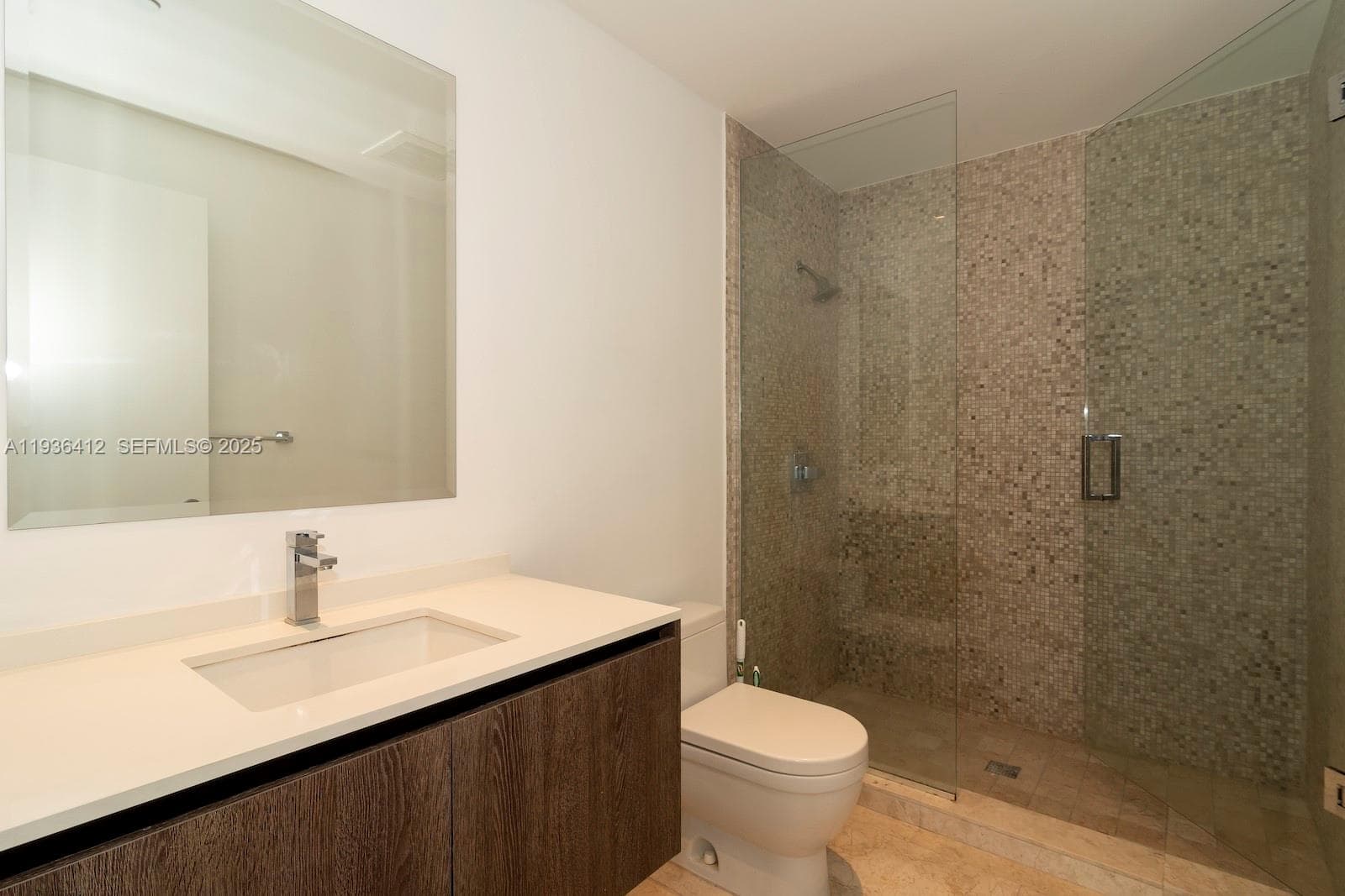 68 SE 6th St # 2010, Miami FL 33131 — 29