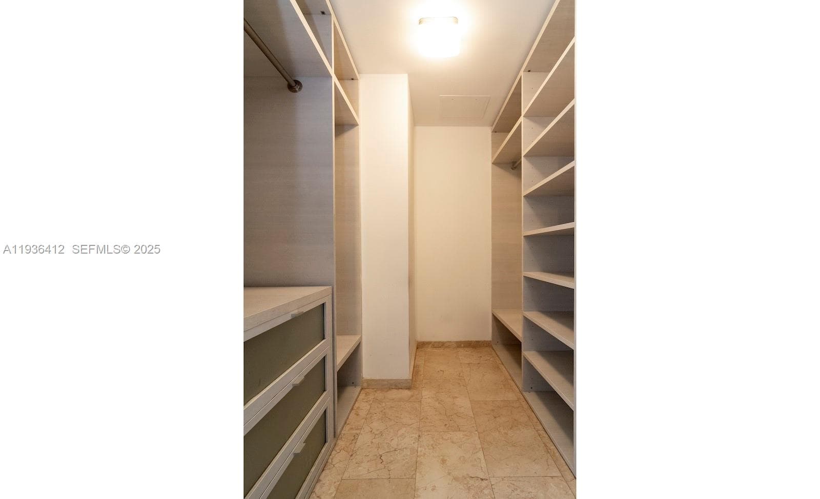 68 SE 6th St # 2010, Miami FL 33131 — 21