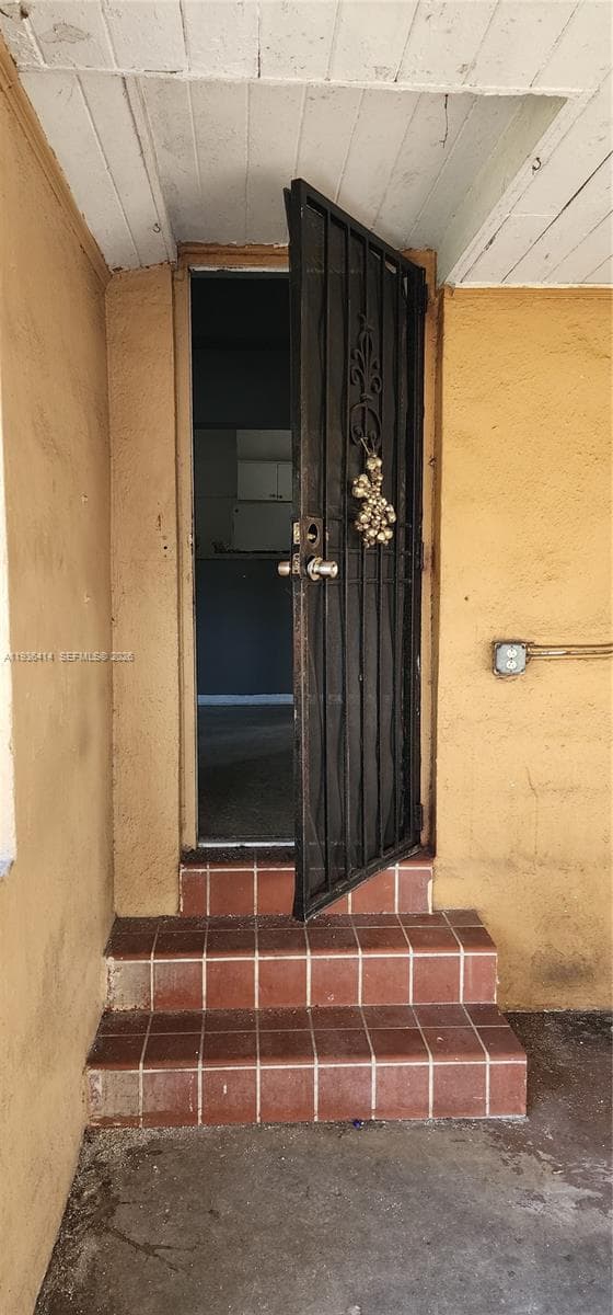 5428 NW 13th Ave, Miami FL 33142 — 23