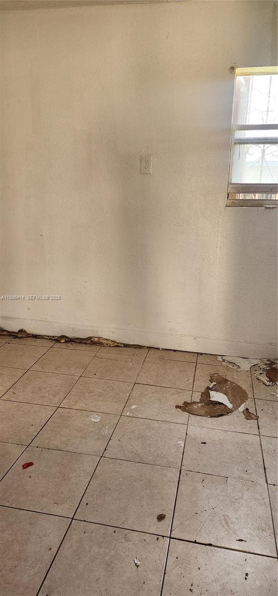 5428 NW 13th Ave, Miami FL 33142 — 16