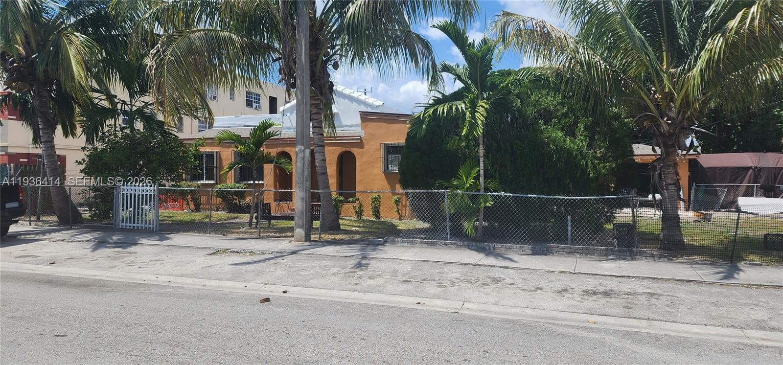 5428 NW 13th Ave, Miami FL 33142 — 1