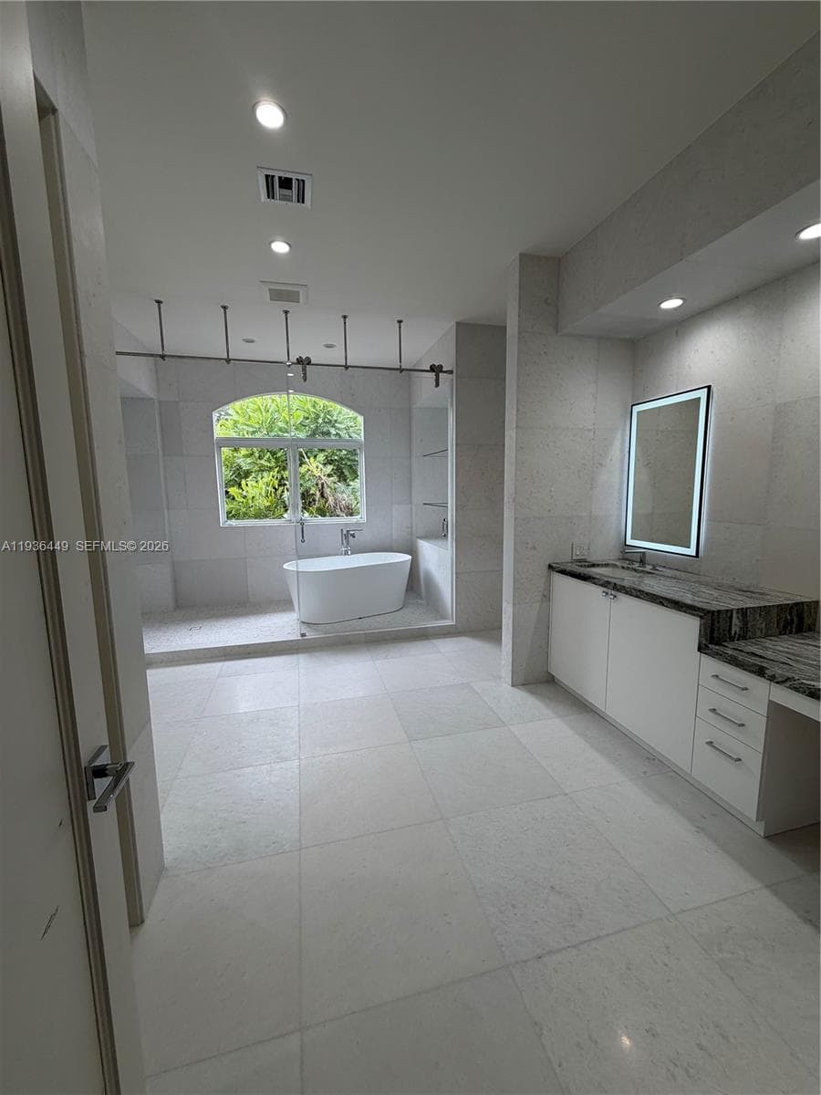 673 Destacada Ave, Coral Gables FL 33156 — 61
