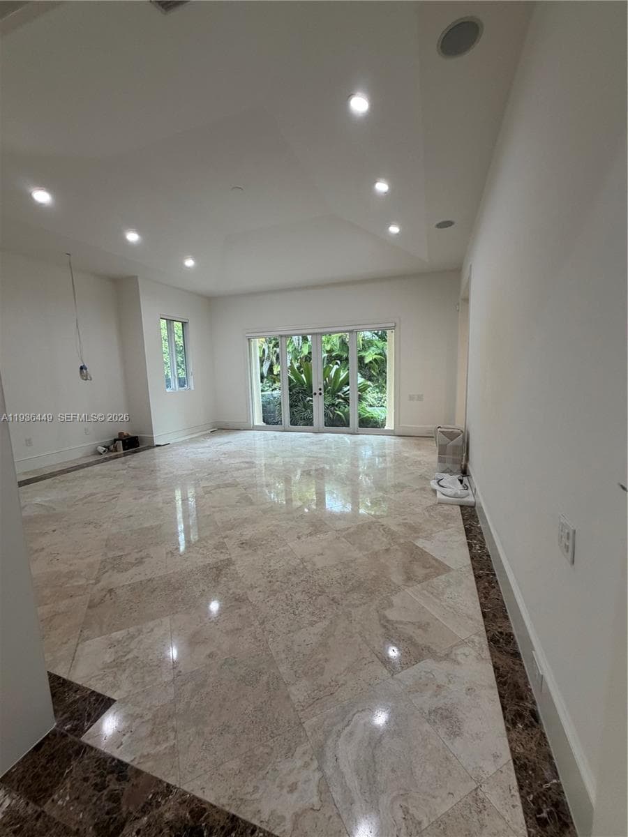 673 Destacada Ave, Coral Gables FL 33156 — 33