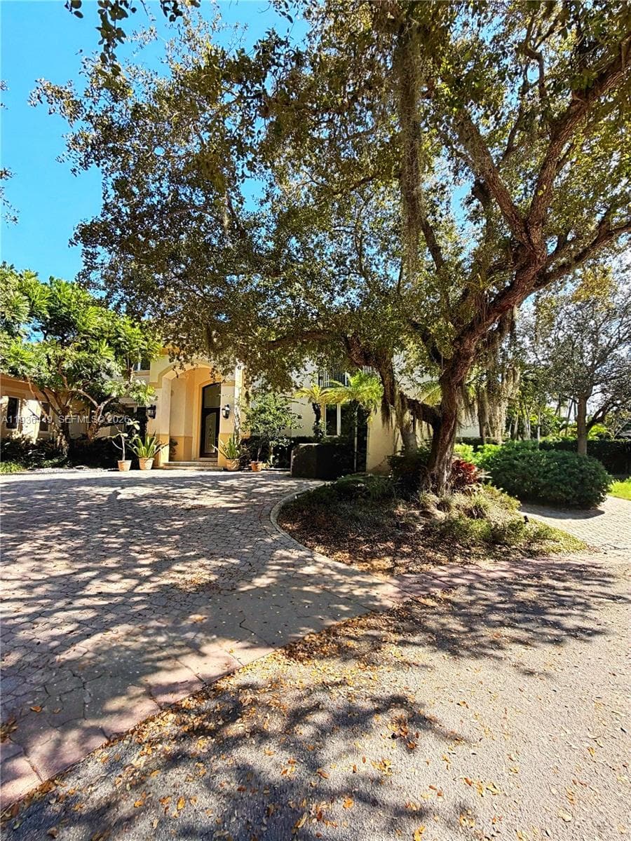 673 Destacada Ave, Coral Gables FL 33156 — 83