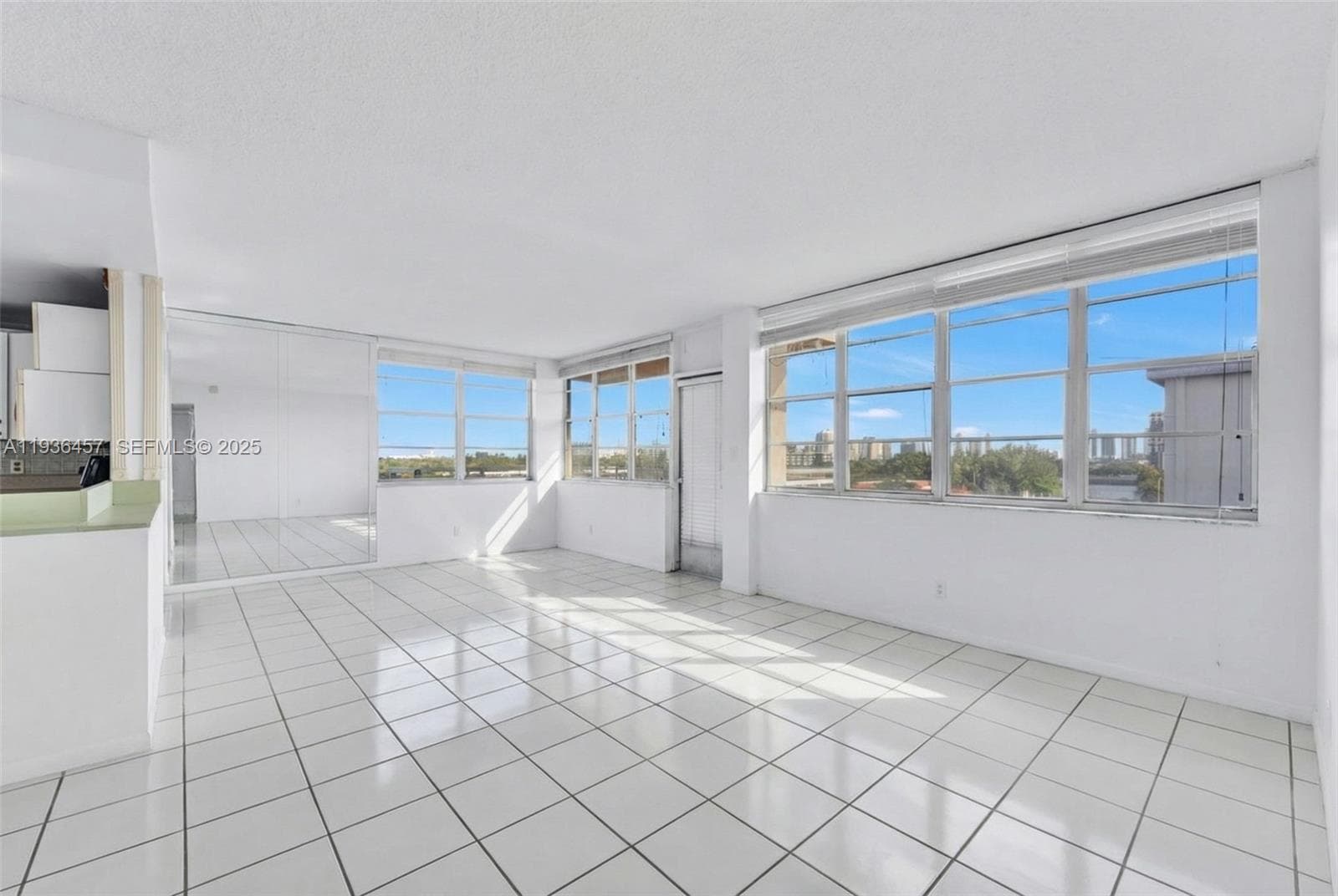 2025 NE 164th St # 809, North Miami Beach FL 33162 — 2