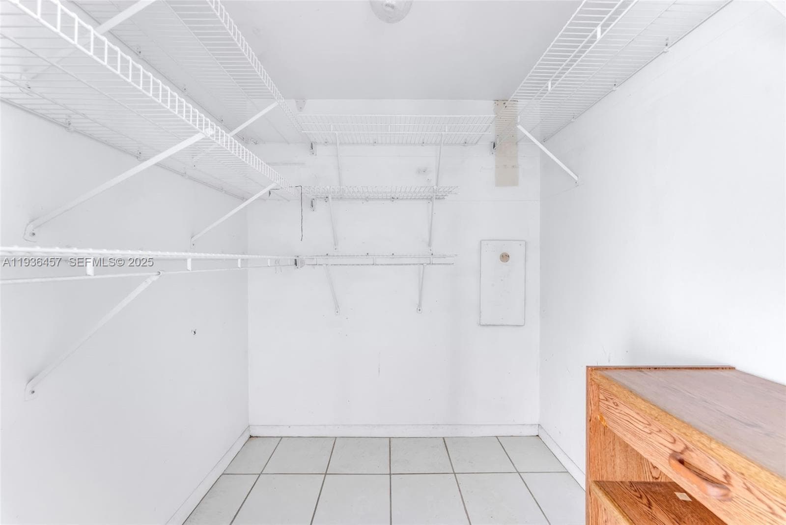 2025 NE 164th St # 809, North Miami Beach FL 33162 — 22