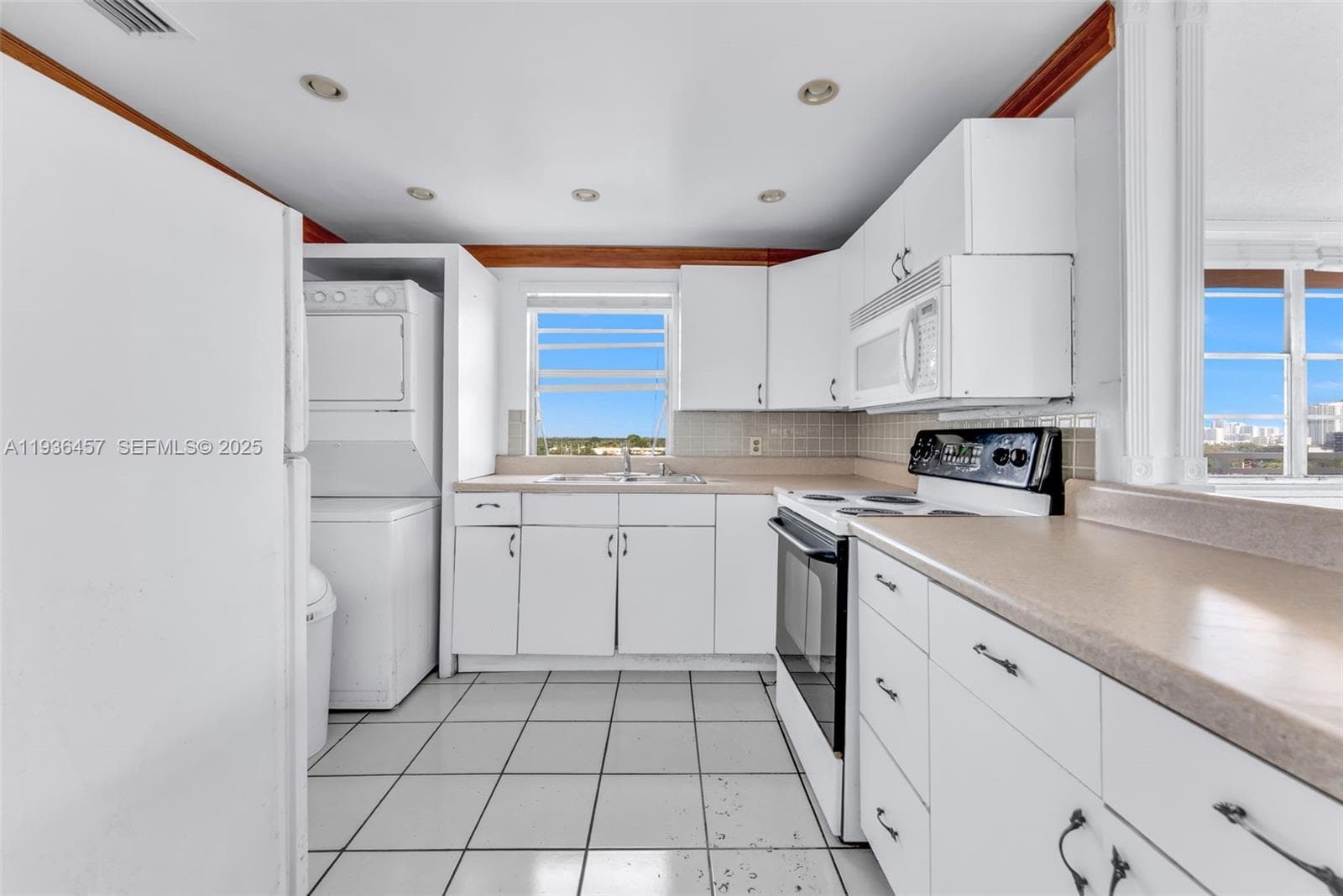 2025 NE 164th St # 809, North Miami Beach FL 33162 — 3