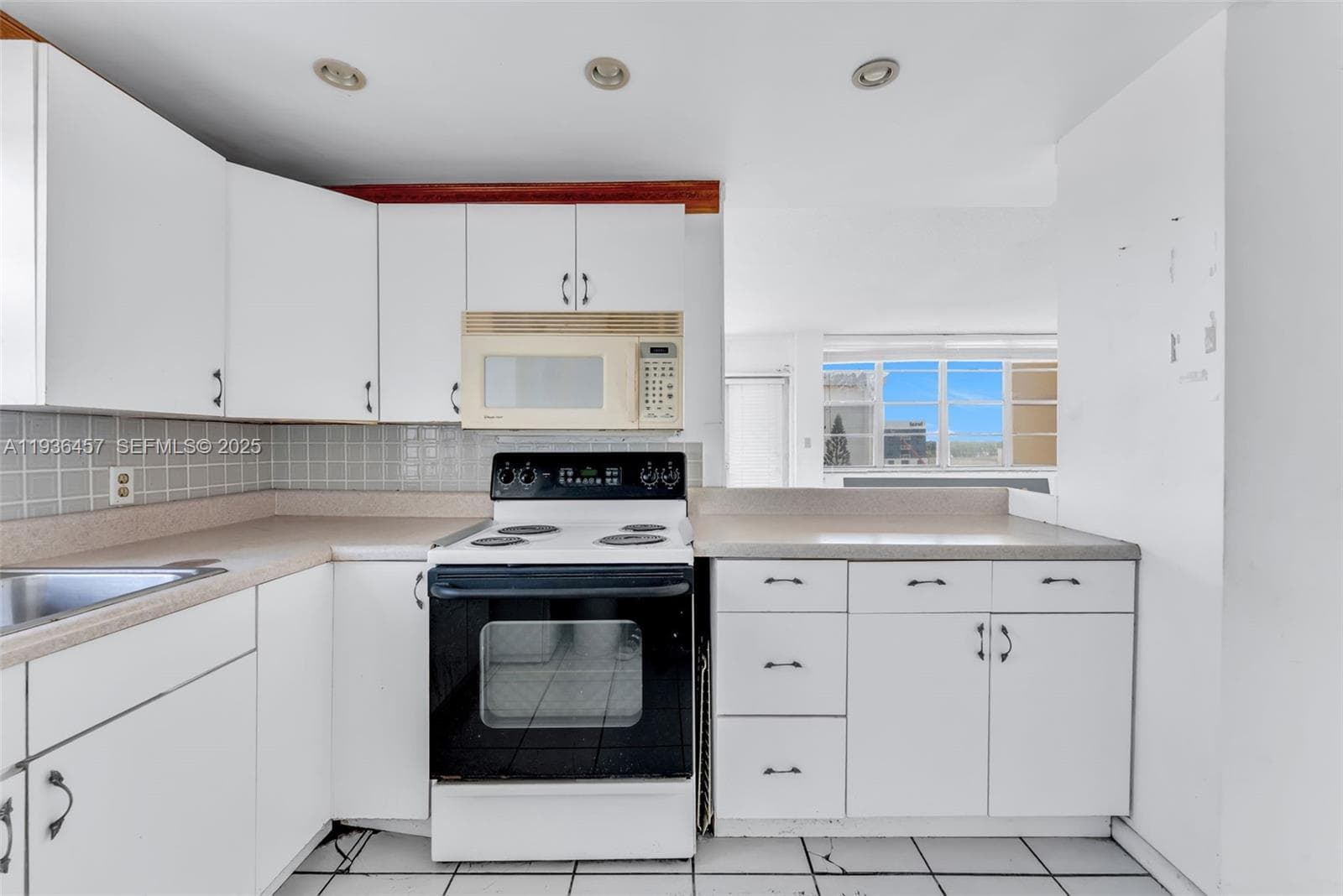 2025 NE 164th St # 809, North Miami Beach FL 33162 — 5