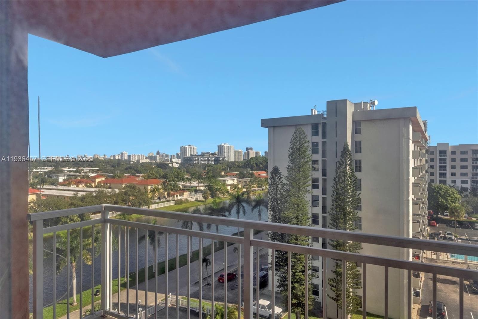 2025 NE 164th St # 809, North Miami Beach FL 33162 — 18