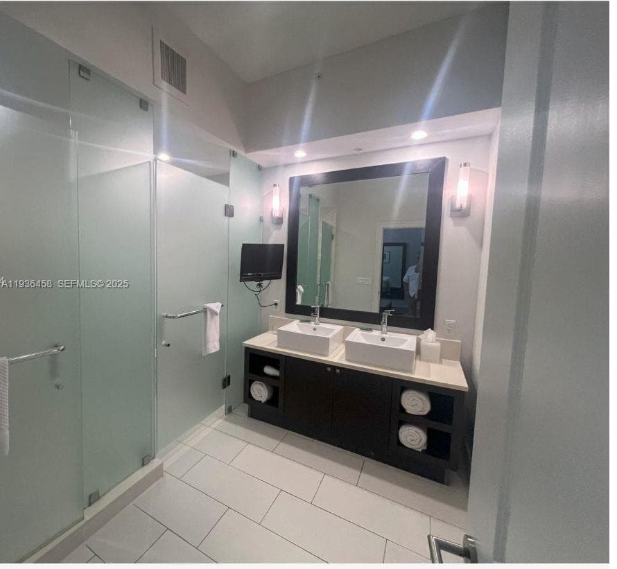 5300 NW 87th Ave # 601, Doral FL 33178 — 4