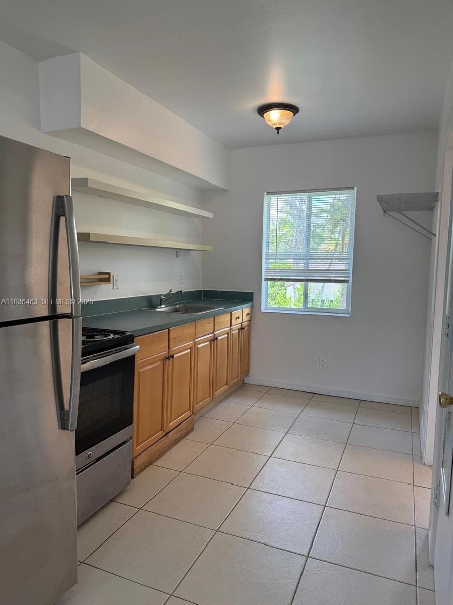 680 NE 88th Ter # 11, Miami FL 33138 — 3