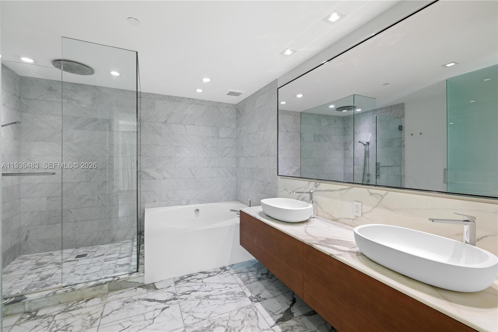 10201 Collins Ave # 311, Bal Harbour FL 33154 — 10