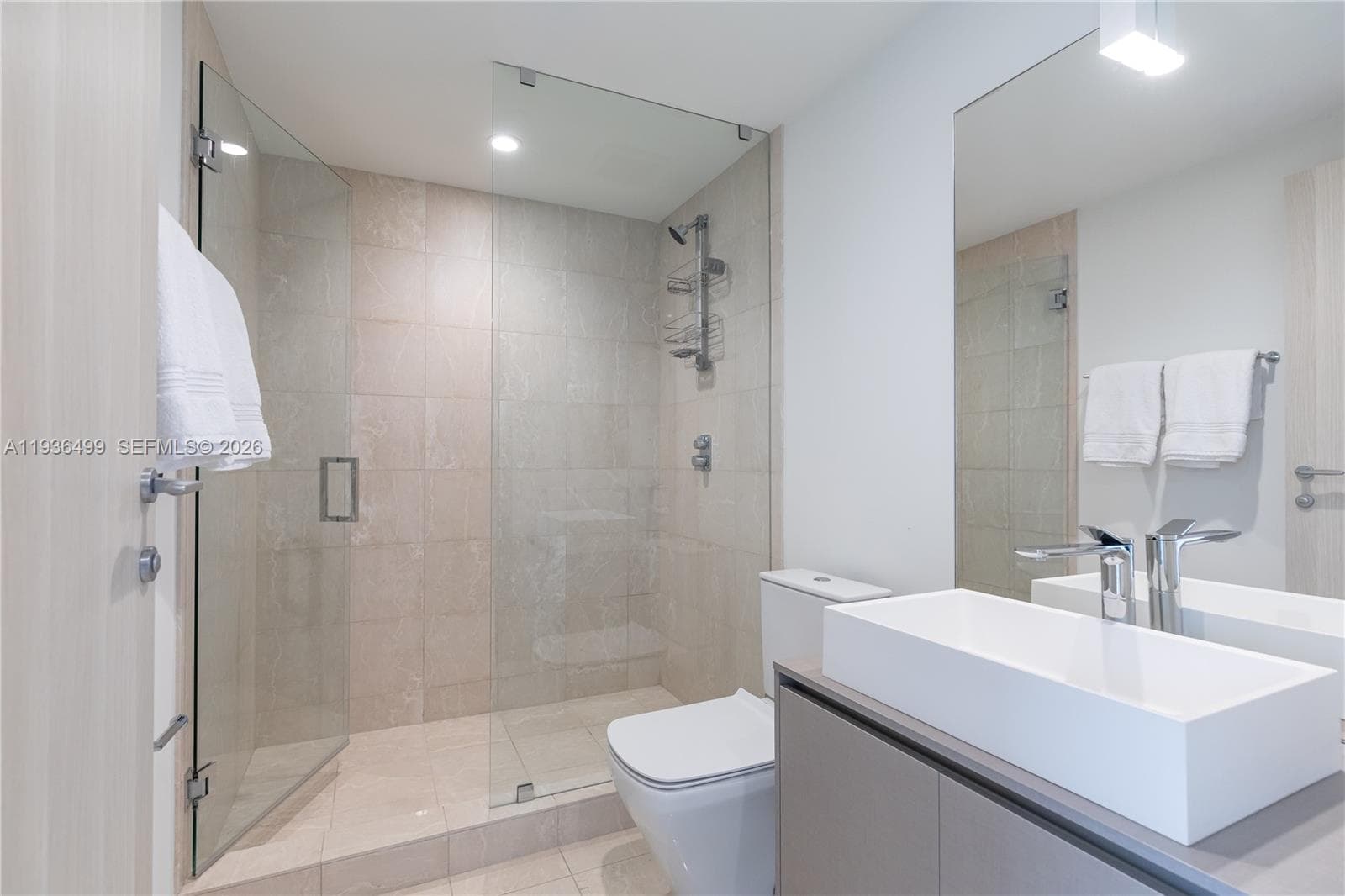 1000 Brickell Plz # 3902, Miami FL 33131 — 22