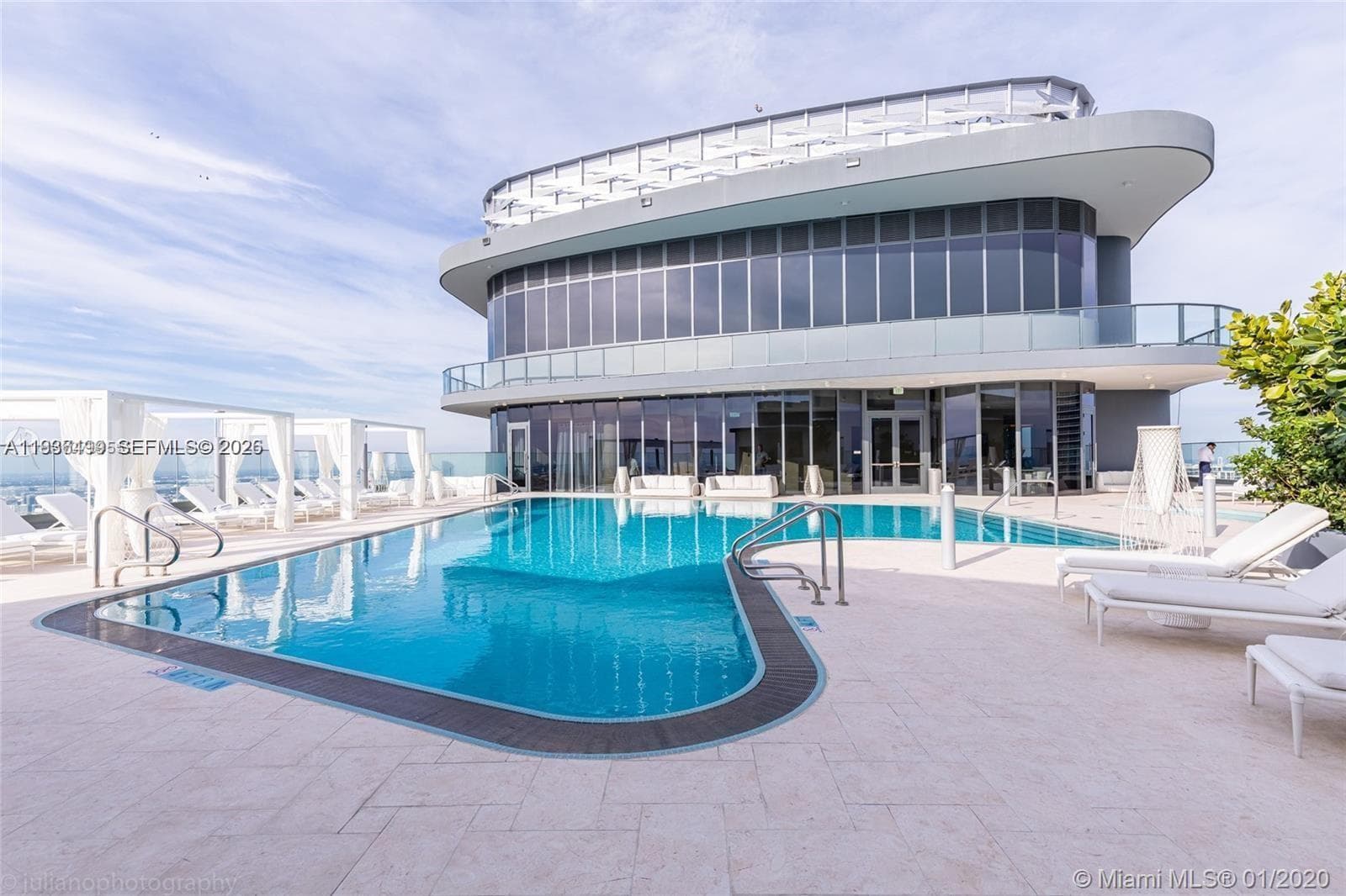 1000 Brickell Plz # 3902, Miami FL 33131 — 36