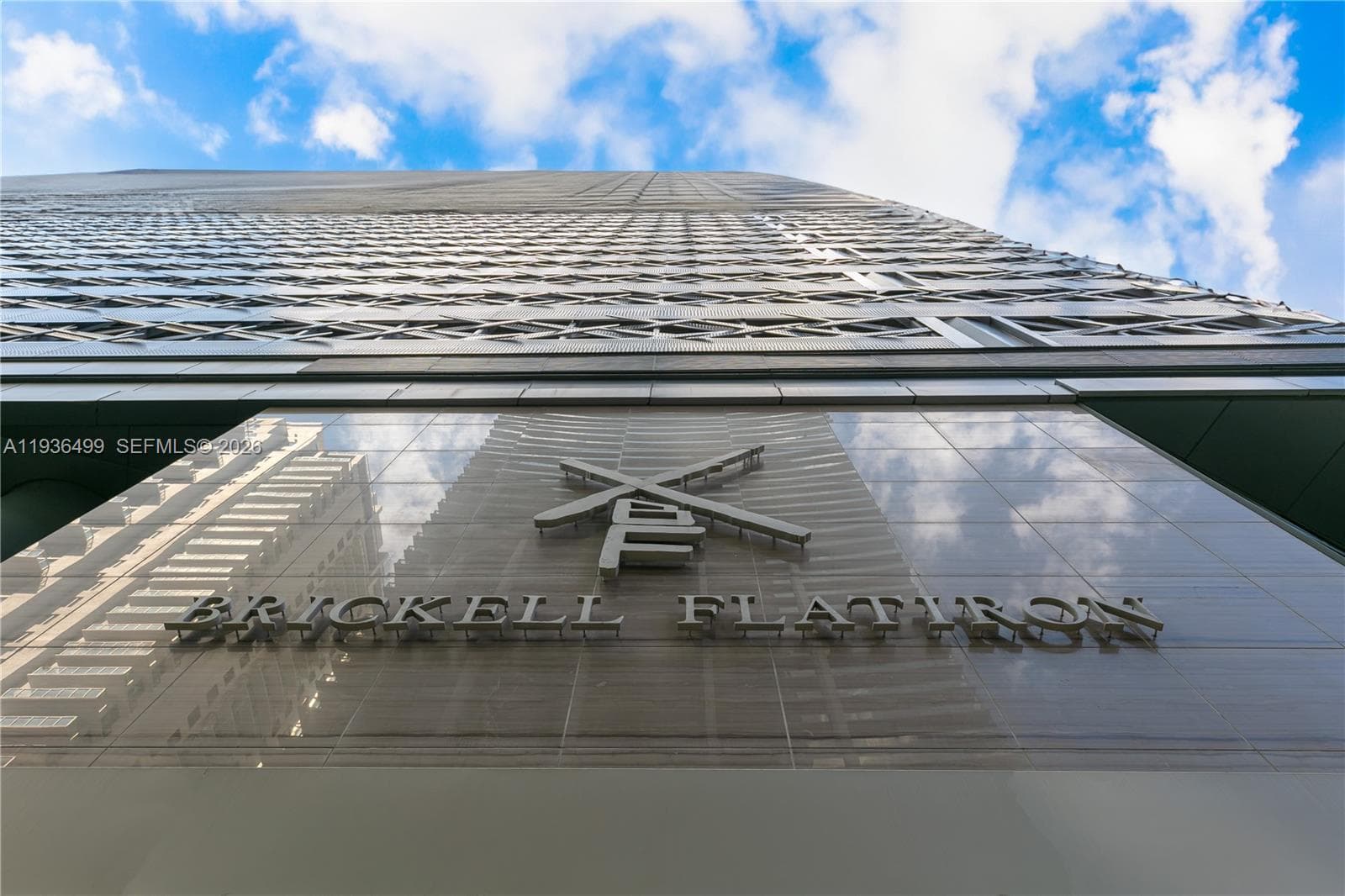 1000 Brickell Plz # 3902, Miami FL 33131 — 28