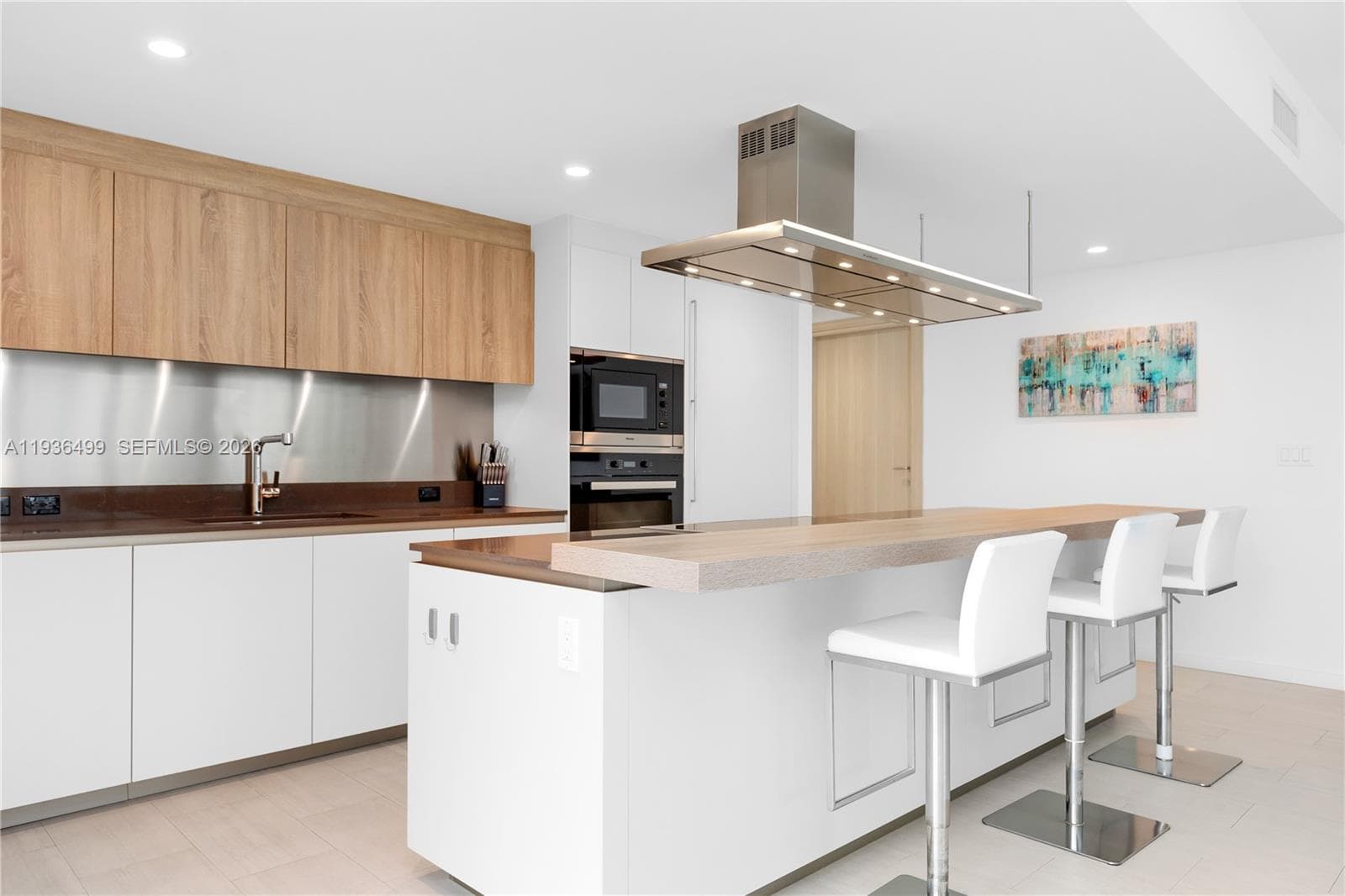 1000 Brickell Plz # 3902, Miami FL 33131 — 9