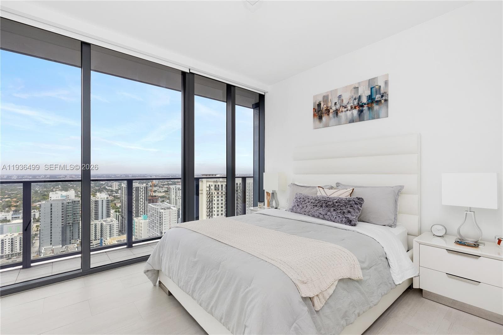 1000 Brickell Plz # 3902, Miami FL 33131 — 24