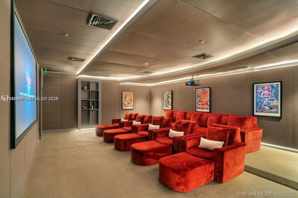 1000 Brickell Plz # 3902, Miami FL 33131 — 49