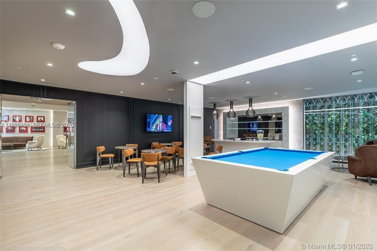 1000 Brickell Plz # 3902, Miami FL 33131 — 54