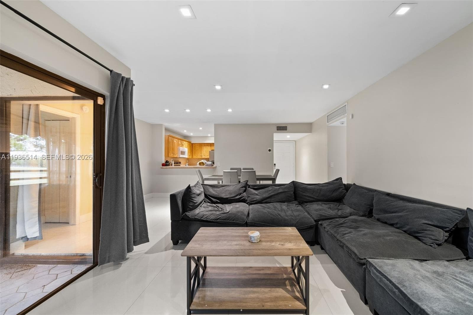 20310 NE 3rd Ct # 2, Miami FL 33179 — 10