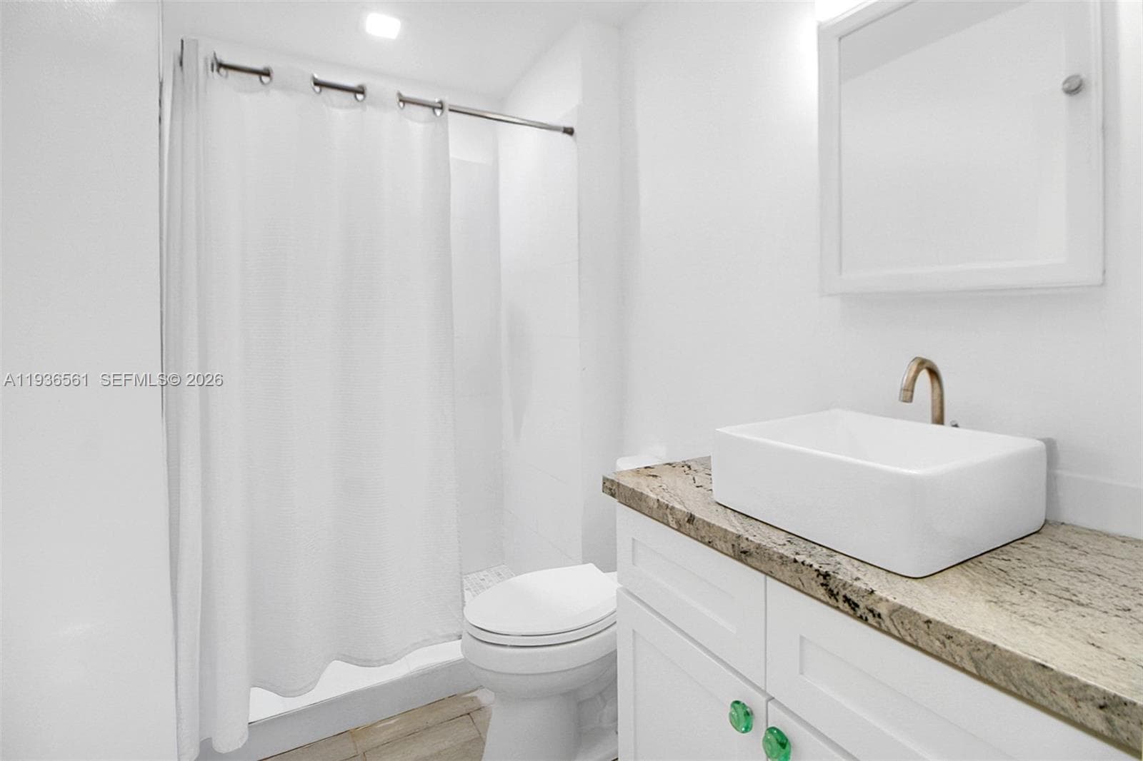 1000 NW N River Dr # 20, Miami FL 33136 — 11