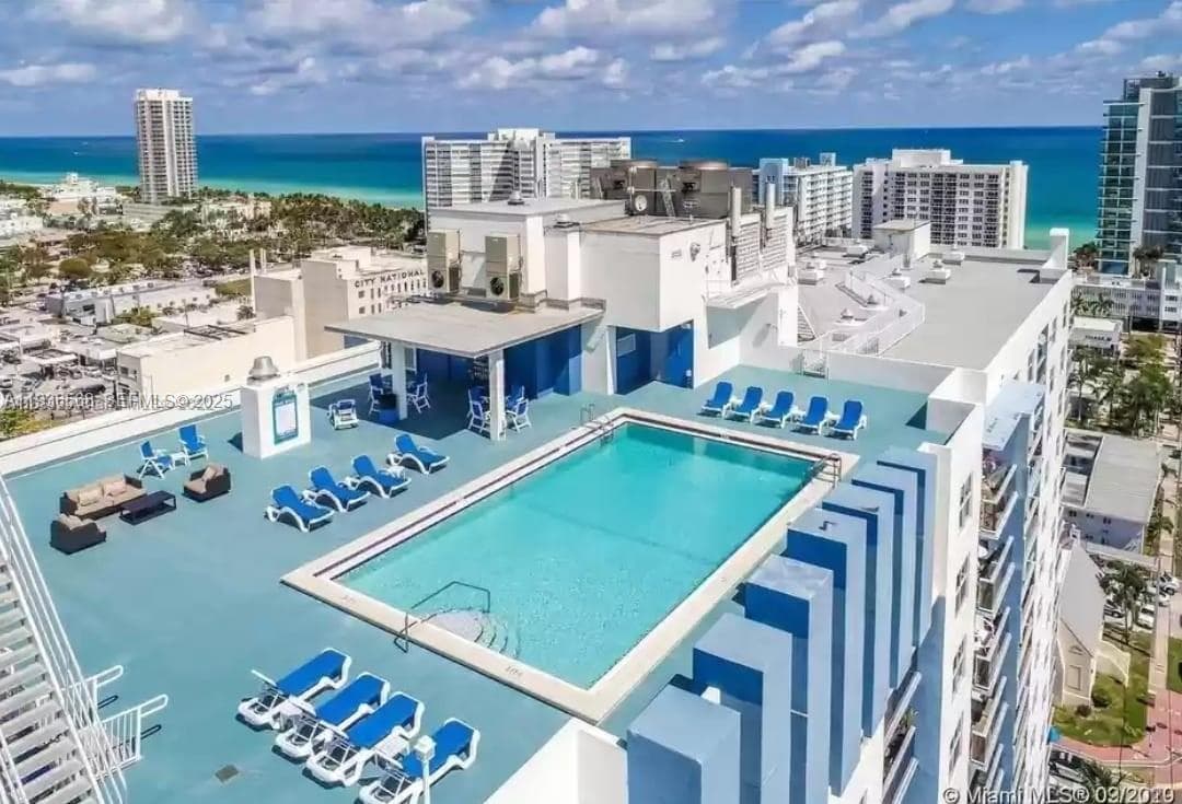401 69th St # 304, Miami Beach FL 33141 — 24