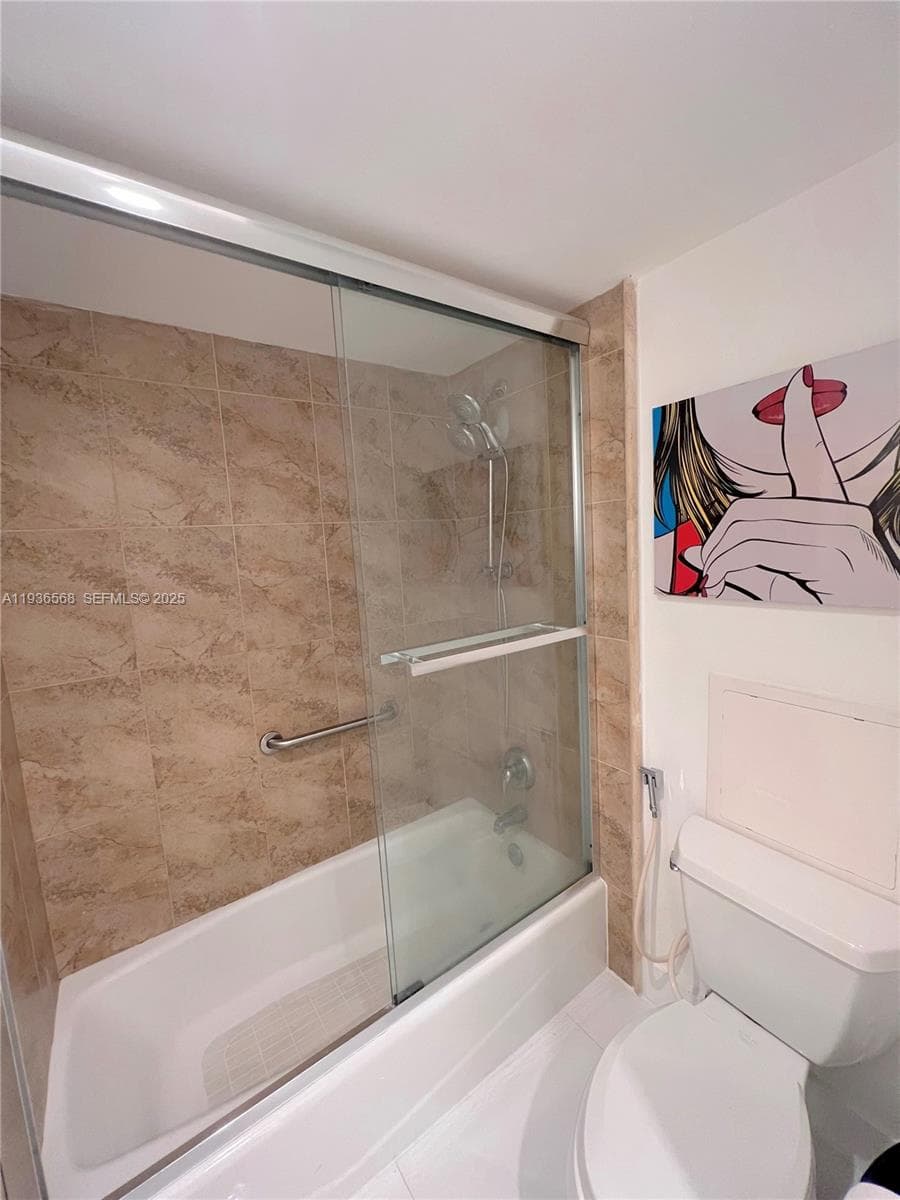 401 69th St # 304, Miami Beach FL 33141 — 14