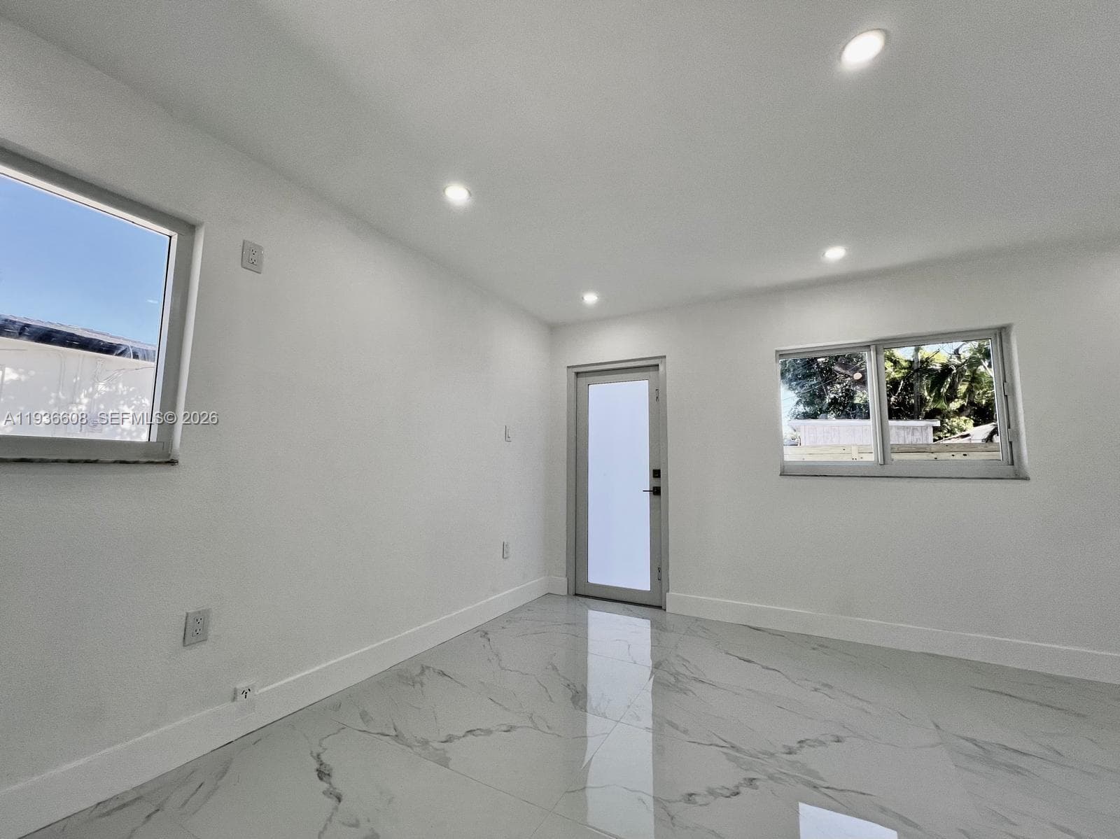 542 E 20th St, Hialeah FL 33013 — 34