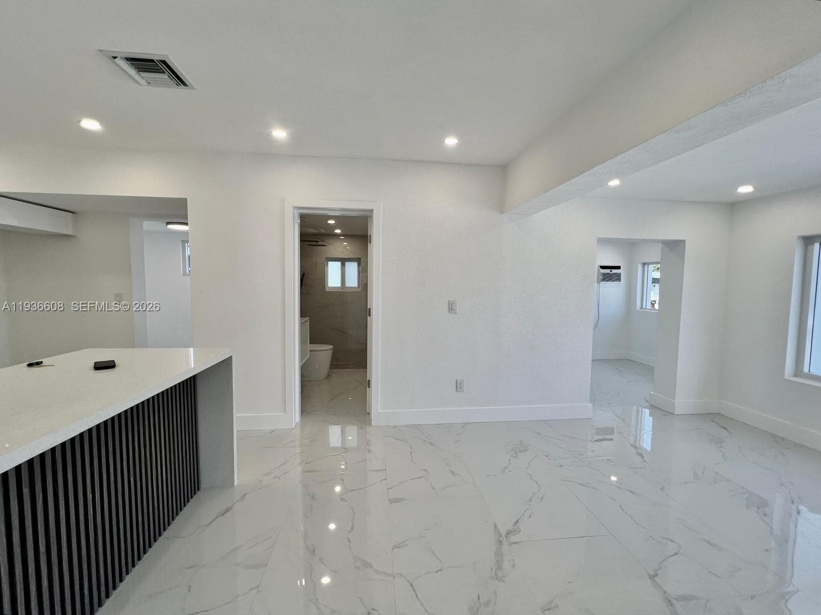 542 E 20th St, Hialeah FL 33013 — 19