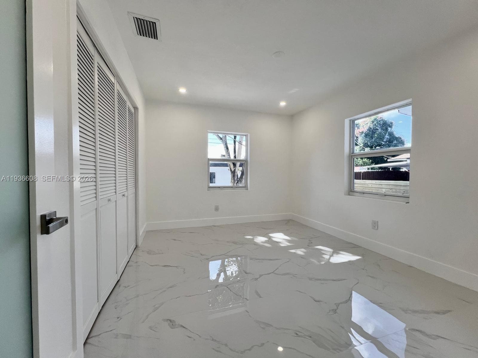 542 E 20th St, Hialeah FL 33013 — 31