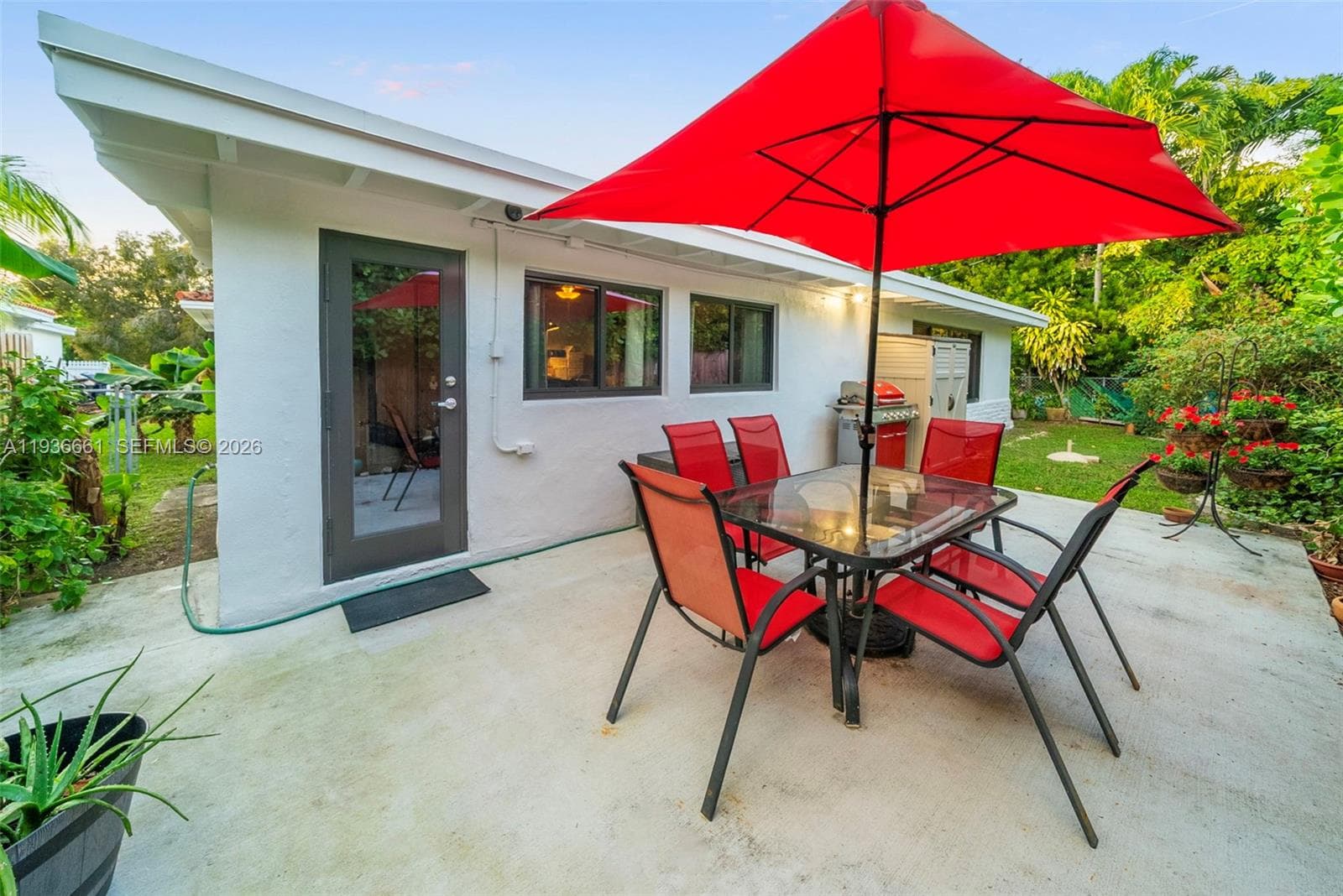 7517 Cutlass Ave, North Bay Village FL 33141 — 33